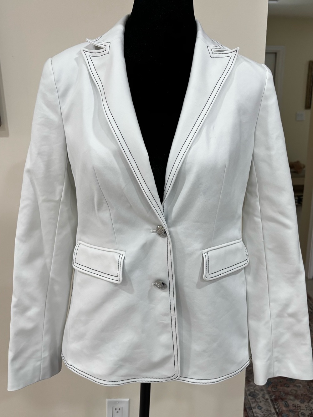 Tahari White Blazer with Contrast Piping